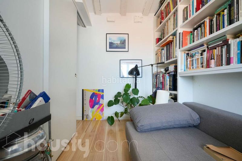 Foto 20a520f9-c3e8-496b-9cb1-d36306bcc88f. Penthouse in cl. madera . in Universidad-Malasaña Madrid