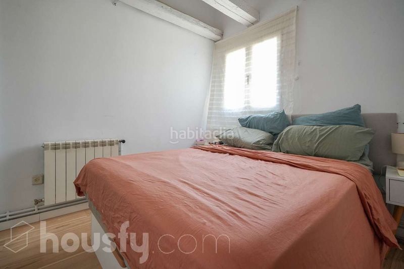 Foto 6b86a532-b89e-4dc9-983e-f47e91161670. Penthouse in cl. madera . in Universidad-Malasaña Madrid