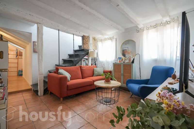 Foto b80cab8e-aefd-450e-860e-ba363f48c462. Penthouse in cl. madera . in Universidad-Malasaña Madrid