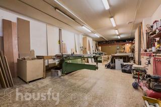 Local Comercial a Carrer ramon sala .