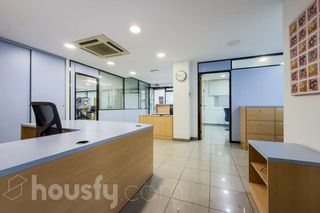 Flat in Gran via de les corts catalanes .