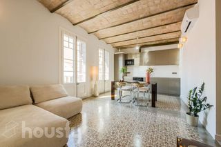 Flat in CL PUIGMARTI .