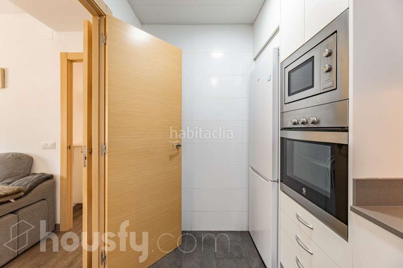 Foto 52f6d892-5e59-4ae1-90e6-c2b364d410ff. Pis a carrer de frederic soler . a La Gavarra Cornellà de Llobregat