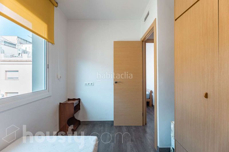 Foto c3d2bf1d-2588-4d6d-8ee0-ea1ccf9fc169. Pis a carrer de frederic soler . a La Gavarra Cornellà de Llobregat