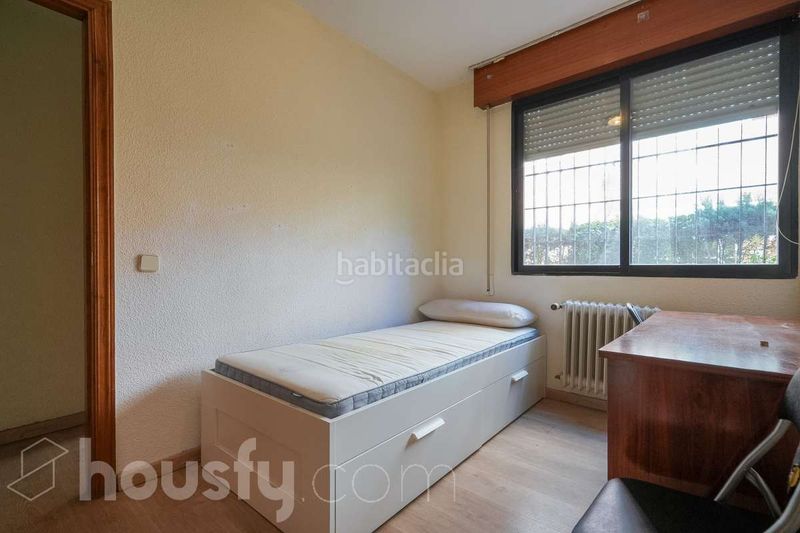 Foto a8aee3b9-e25c-45d0-a3d6-69255873c7e2. Pis a calle de numancia . a Bellas Vistas Madrid