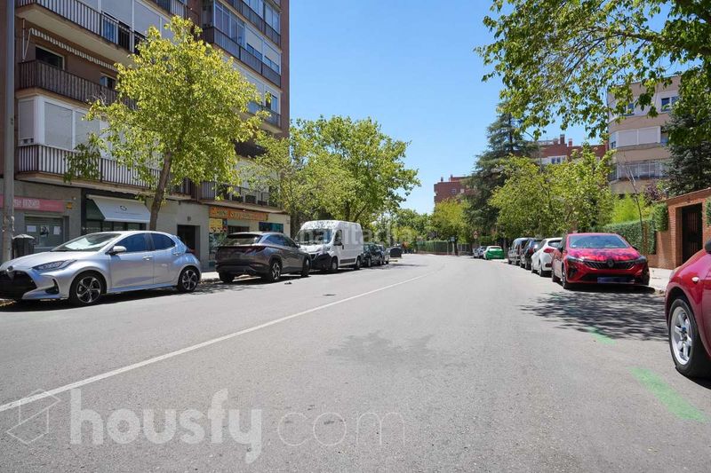 Foto fa8207f0-2160-47b9-b4fd-6b9bed60d131. Pis a calle de numancia . a Bellas Vistas Madrid
