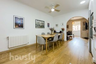 Flat in Calle de Provença .