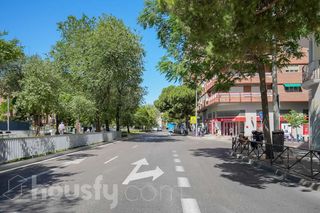 Appartement à Avenida reina victoria .