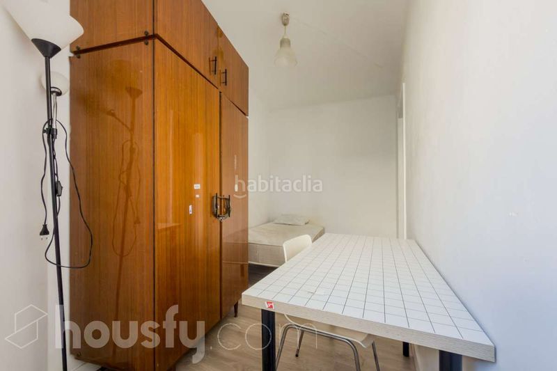 Foto 174486d1-b6e0-4e2b-8bca-048d56080533. Pis a avenida paral.lel . a Raval Barcelona