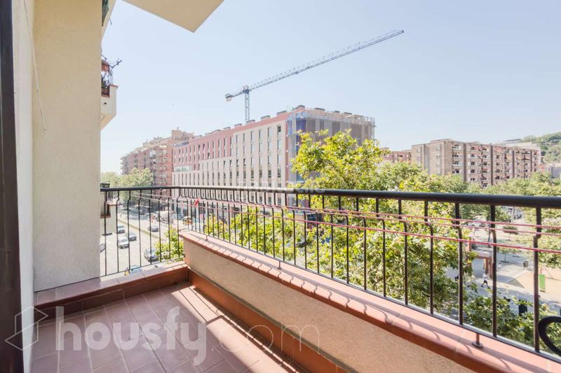 Foto 626dea05-2d3e-4786-9984-026abc56ea22. Pis a avenida paral.lel . a Raval Barcelona