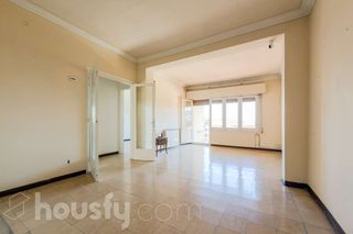 Flat in Carrer maria barrientos .