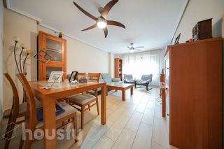 Flat in Calle Santa Gema .