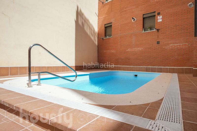 Foto 79b78e72-d28e-49d9-86d7-4bbcfa84a9ce. Piso en calle de morejón . en Almagro Madrid