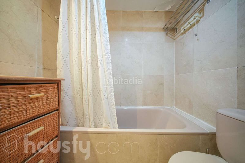 Foto c04b285b-5ecd-4760-8b99-c52148fbcf82. Piso en calle de morejón . en Almagro Madrid