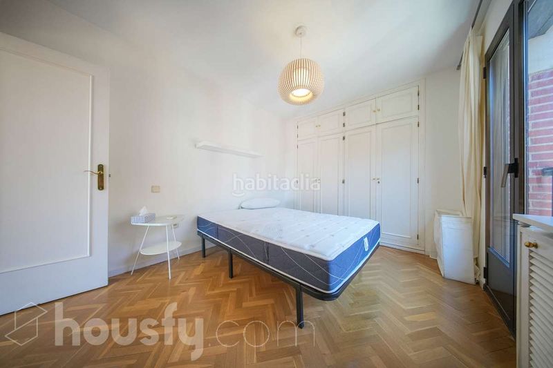 Foto ddcb79c0-7460-4135-996a-9ede1f4c272d. Piso en calle de morejón . en Almagro Madrid