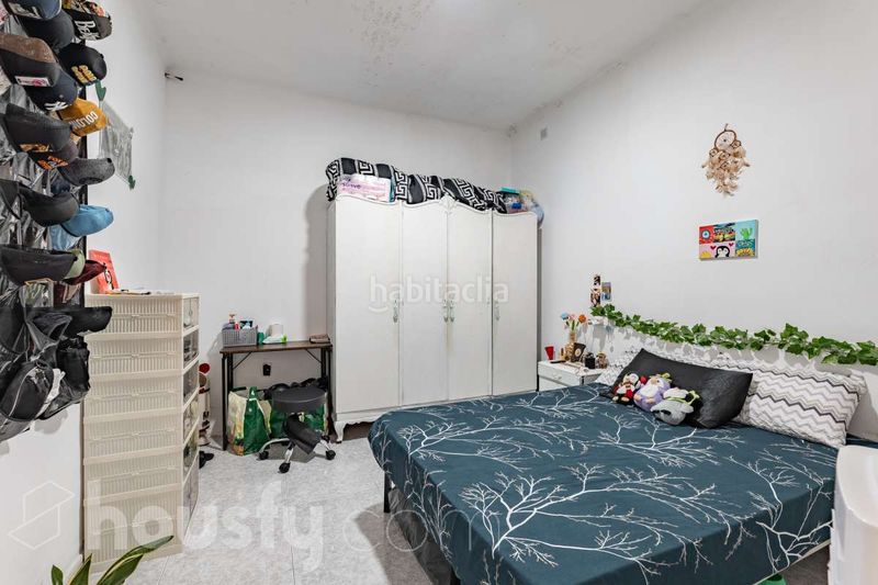 Foto 528f0ae7-650d-43f1-9f86-7da920cca97e. Casa a carrer de bartomeu amat . a San Pere Terrassa