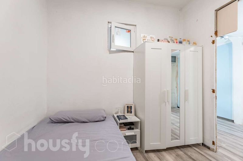 Foto 91a92d6f-2b13-4e5f-943e-9f99751d61bb. Casa a carrer de bartomeu amat . a San Pere Terrassa