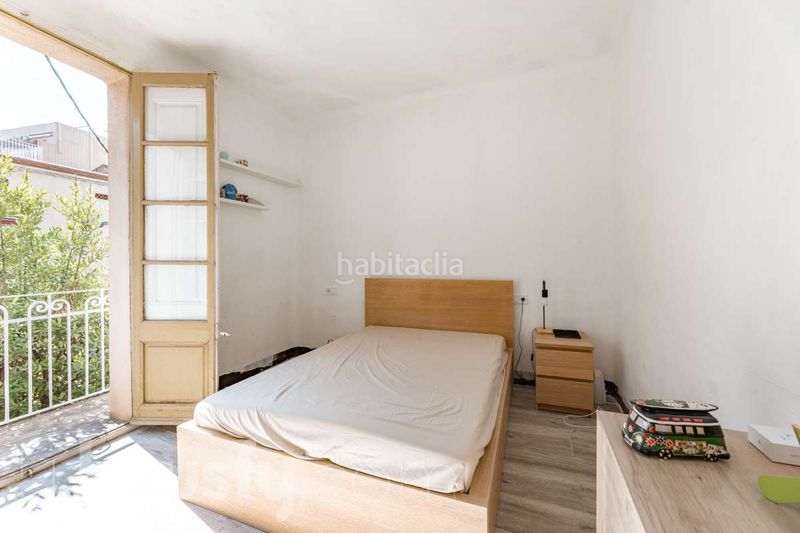Foto fd6b6dac-793d-477e-81ca-1f6d8e349863. Casa a carrer de bartomeu amat . a San Pere Terrassa