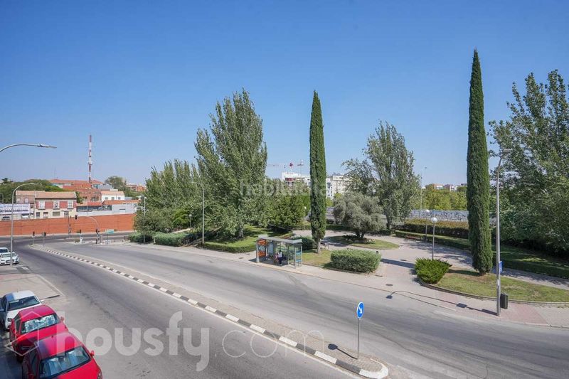 Foto ef171e09-87ed-4f8b-b0f5-4e2d4db7d172. Pis a cine . a Campamento Madrid