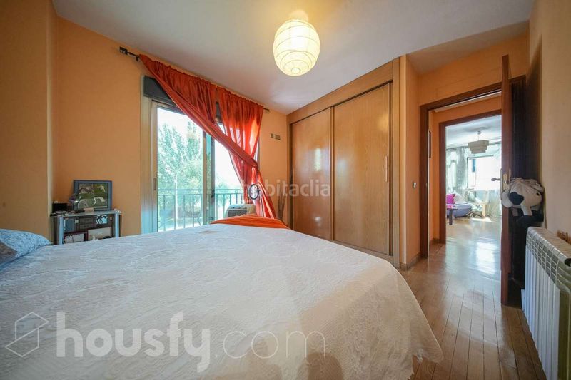 Foto fa87842d-25ee-46b8-acad-c0bf69722419. Pis a cine . a Campamento Madrid