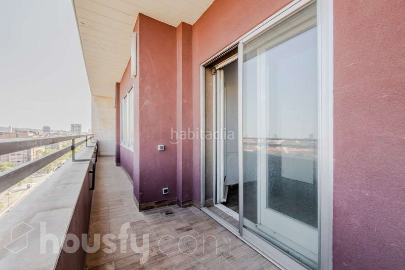 Foto e8fdbd7f-baf2-4e82-bc9a-d6a090317bd8. Pis a Fort Pienc Barcelona