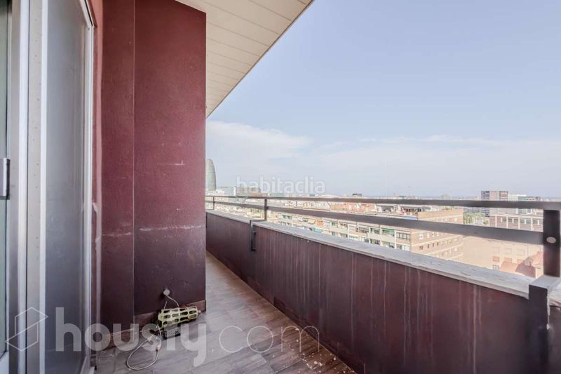 Foto f8a2b129-448e-47bb-87bd-72d30d041375. Pis a Fort Pienc Barcelona