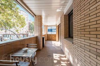 Appartement à Plaça de Maria Vinyes .