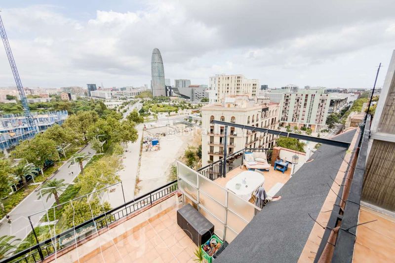 Foto d4a37430-958c-4ab9-b4fe-8996269ff399. Pis a avenida diagonal . a Fort Pienc Barcelona