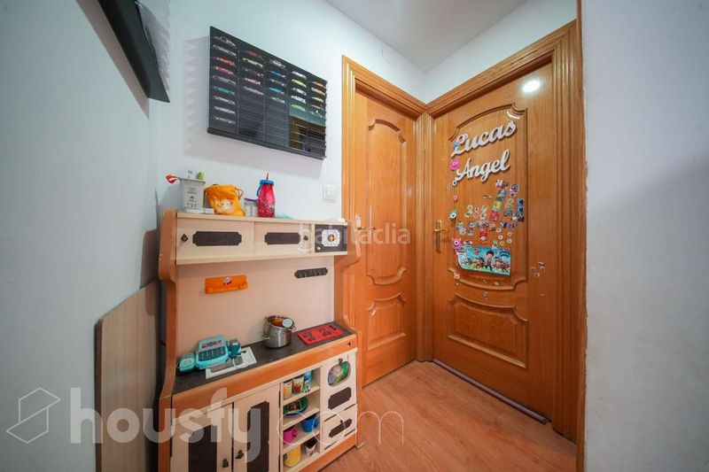 Foto adb911ed-3951-43f1-91c7-0292d0be973e. Etagenwohnung in calle zalamea . in Simancas Madrid