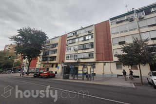 Pis a Avenida de Betanzos .