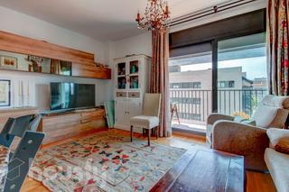 Etagenwohnung in Av. Via Augusta .