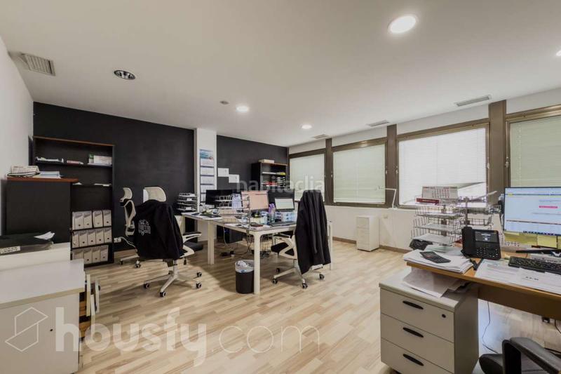 Foto 93fc4e46-f135-4458-bbd8-c79723048521. Büro in carrer via augusta . in Sant Gervasi - Galvany Barcelona