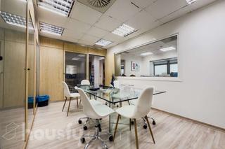 Office space in Carrer via augusta .