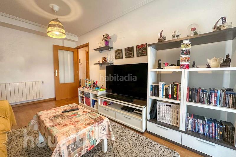 Foto 898aa6bd-5bbc-40e2-8f51-f481d582a503. Appartamento in cl maquinilla . in Palomeras Sureste Madrid