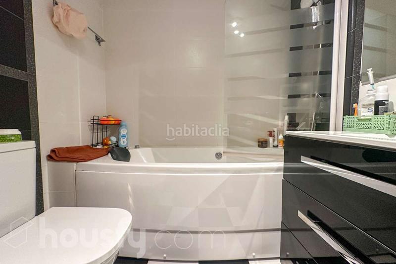 Foto a2741f8d-6592-4d5d-807b-0721141bed1e. Appartamento in cl maquinilla . in Palomeras Sureste Madrid