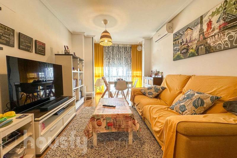 Foto 3964fcd9-8b4b-44a6-9a3a-3cf95456147e. Appartement dans cl maquinilla . dans Palomeras Sureste Madrid