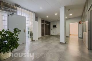 Business premise in Carrer de marc aureli .