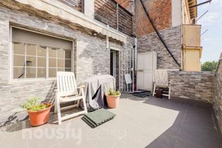 Duplex in Carrer de cotonat .