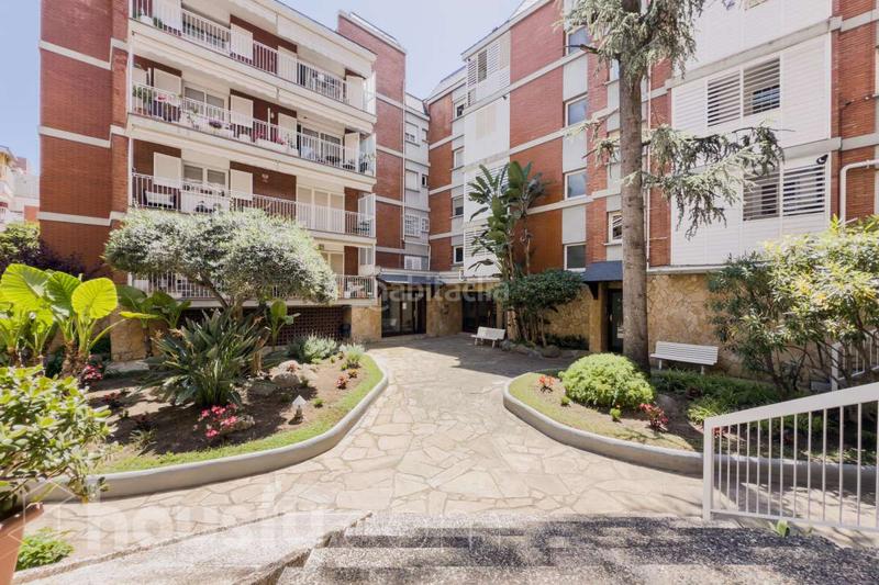 Foto d2f6856c-6829-4033-86a5-0038c88e5525. Pis a carrer de peris i mencheta . a La Font d´en Fargues Barcelona