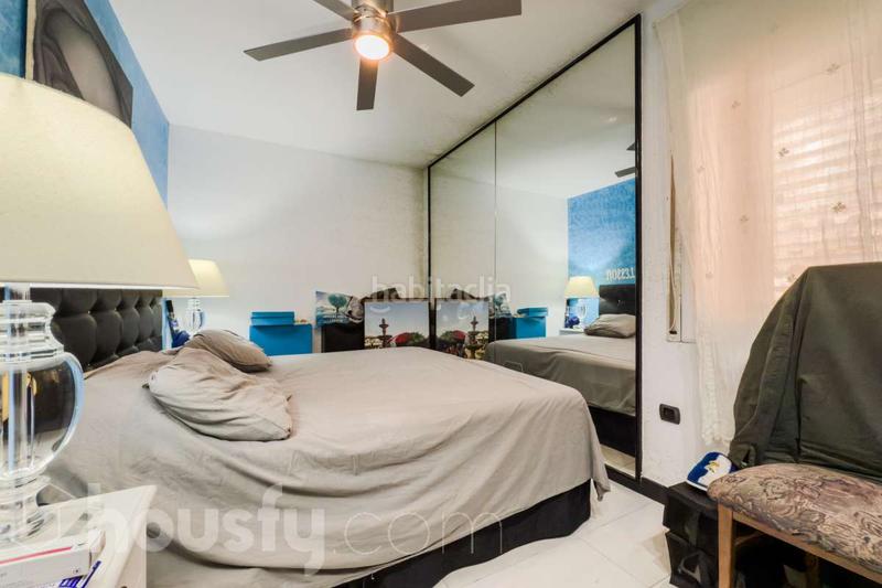 Foto e129f17b-2e2d-4943-b8b0-093ed121e6d7. Pis a carrer de peris i mencheta . a La Font d´en Fargues Barcelona