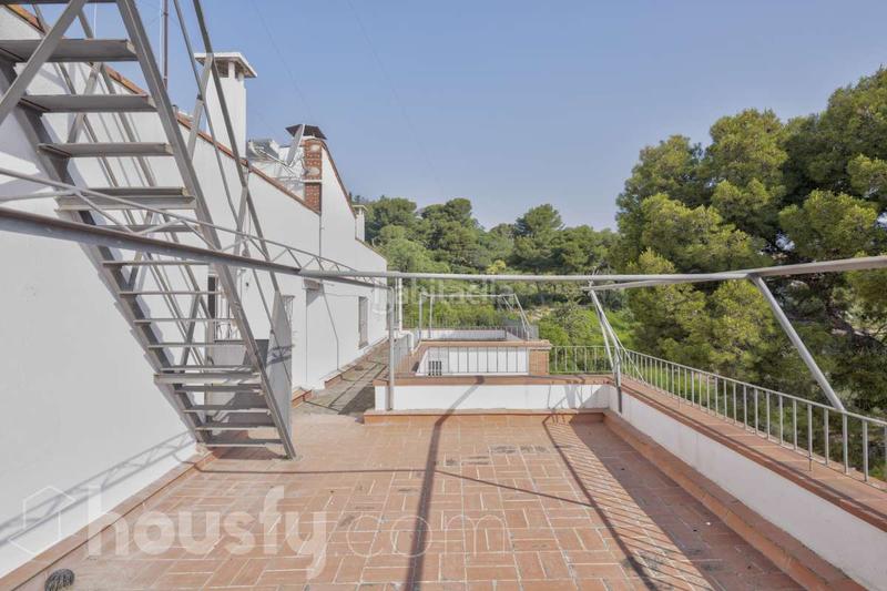 Foto b8cdabe2-f3e9-47a0-b8e3-d6bd793c976f. Attico in carrer d'homer . in Putget - Farró Barcelona