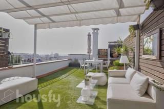 Penthouse in Carrer d'homer .