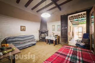 Casa aparellada a Carrer de francesc pi i margall .