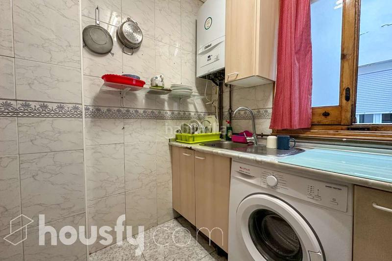 Foto 6319dcc8-af53-4fc8-b6be-01375cbf730b. Appartement dans cl. tetuán . dans Sol Madrid