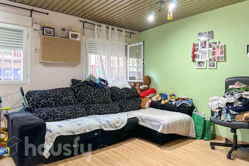 Foto cefd740b-17ea-4520-b7dc-ac9b405a6722. Etagenwohnung in av. albufera . in Portazgo Madrid