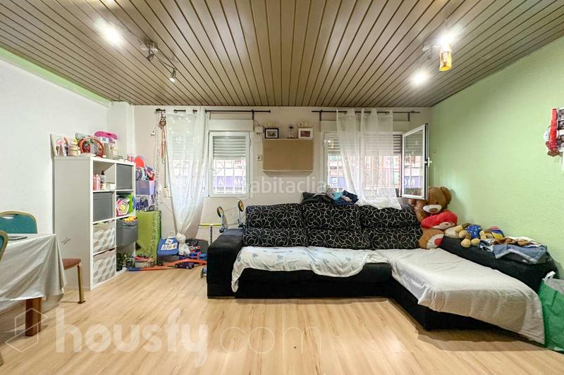 Foto ffdaaf9d-1c47-4062-a2ae-2bcedddf67fe. Etagenwohnung in av. albufera . in Portazgo Madrid