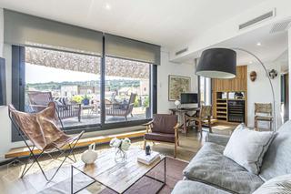 Penthouse in Carrer de jaume fabra .