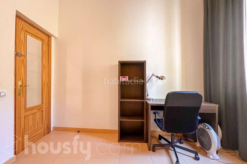 Foto 56b8d48e-9e2d-40e1-8459-cdd076a02e59. Appartement dans calle de tetuán . dans Sol Madrid