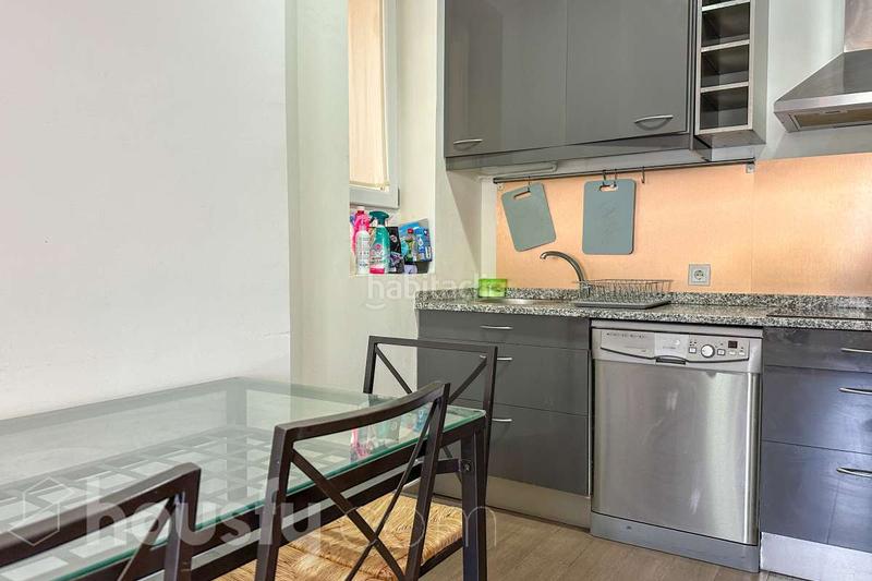 Foto 137bf441-8530-4f18-8743-eff3c2c31536. Pis a calle del general lacy . a Palos de Moguer Madrid