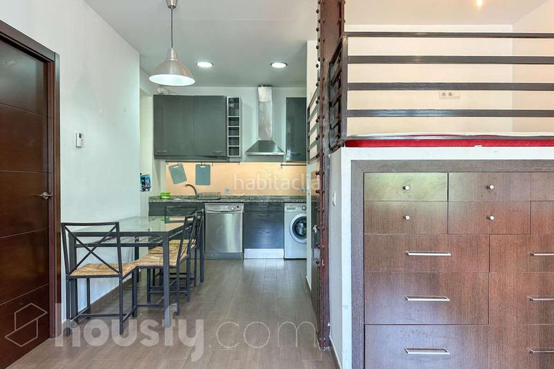 Foto 633ffb04-75d9-4cd0-a99e-205b871e2d53. Pis a calle del general lacy . a Palos de Moguer Madrid